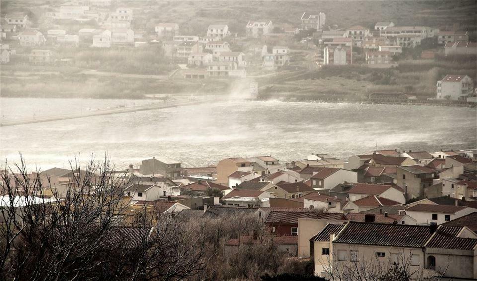 Vila Nainer Pag Town Esterno foto